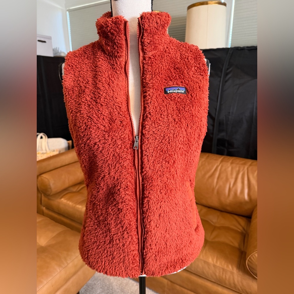 Patagonia Women's Burnished Red Fleece Vest NWT